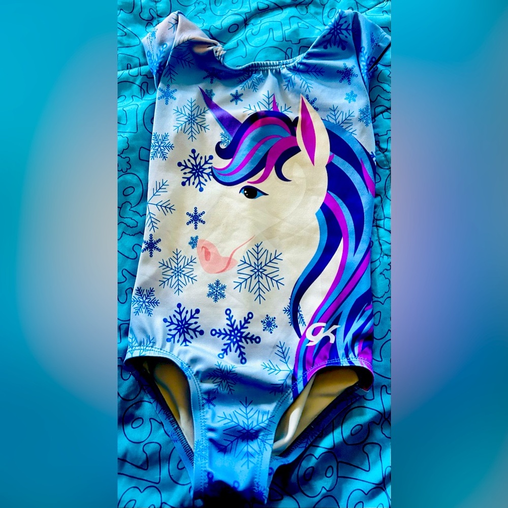 GK girls dance or gymnastics leotard. Child size small.  Fits to size